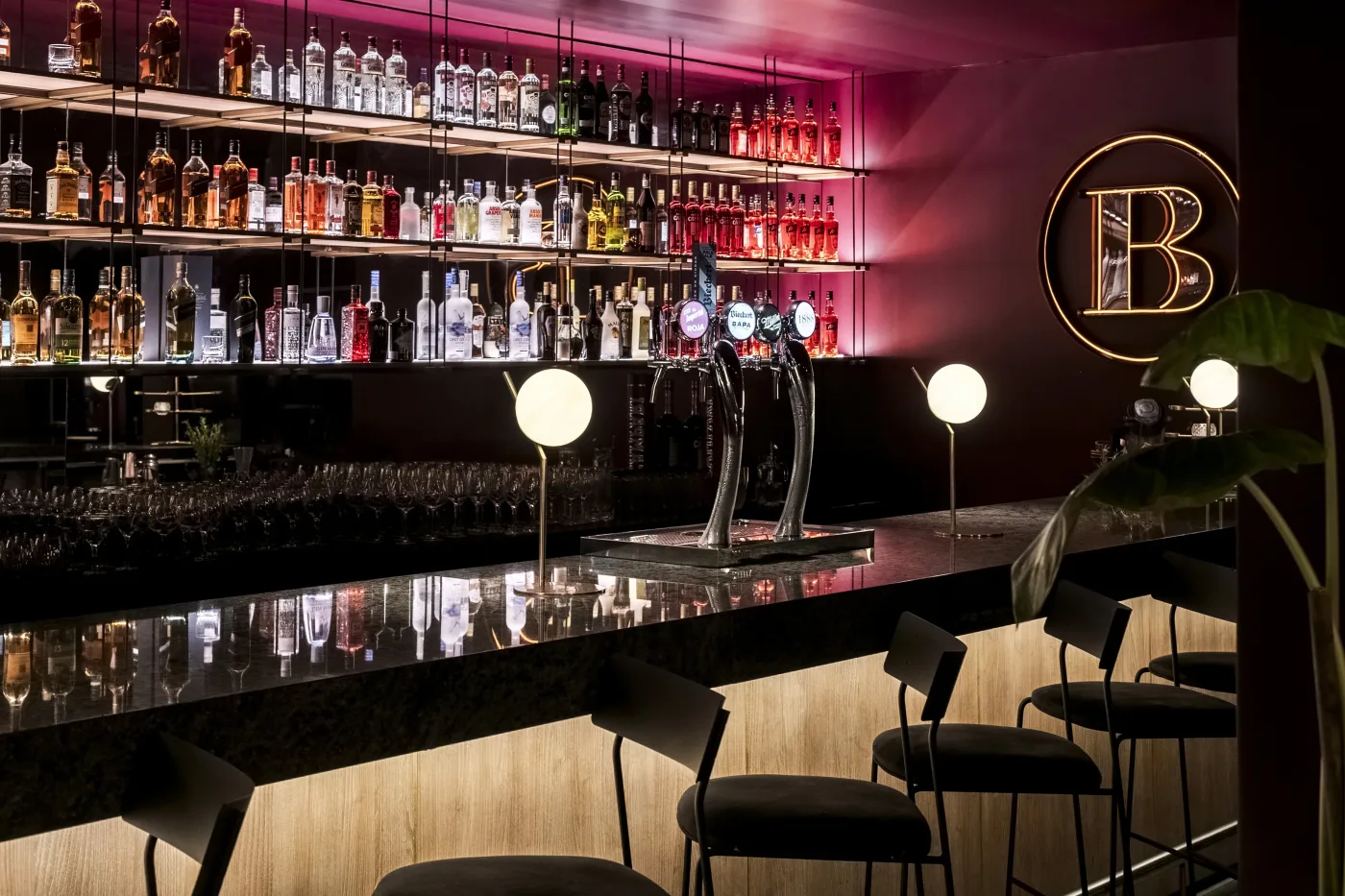 BRAVAS BAR 4